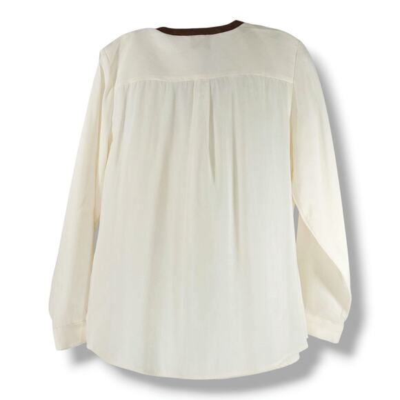 Chico’s Cream Snap Front Blouse Sz 3 XL 16 V Neck Long Sleeve Minimalist Chic - Picture 2 of 6